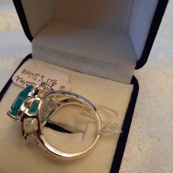 Ladies jewelry - Picture 3 of 8